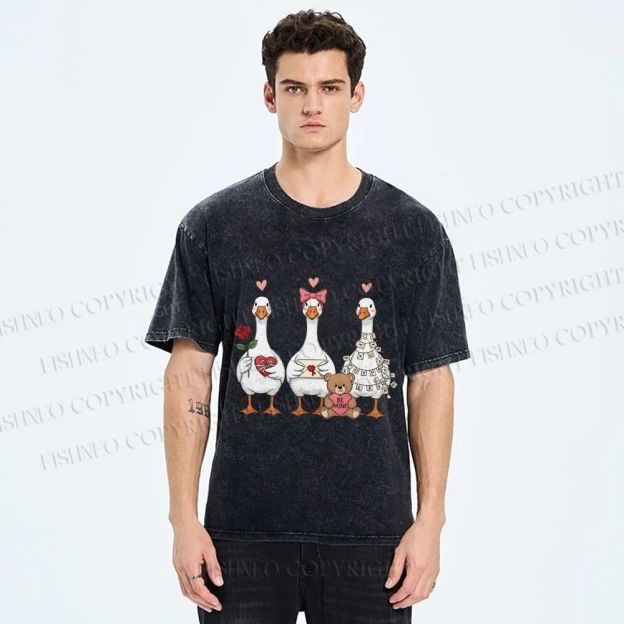 Unisex Love Of Goose Printed Washed Tee