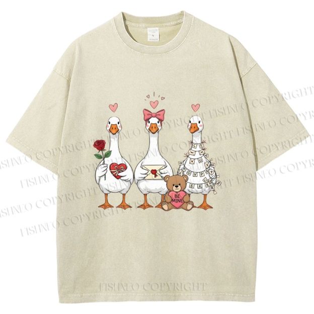 Unisex Love Of Goose Printed Washed Tee