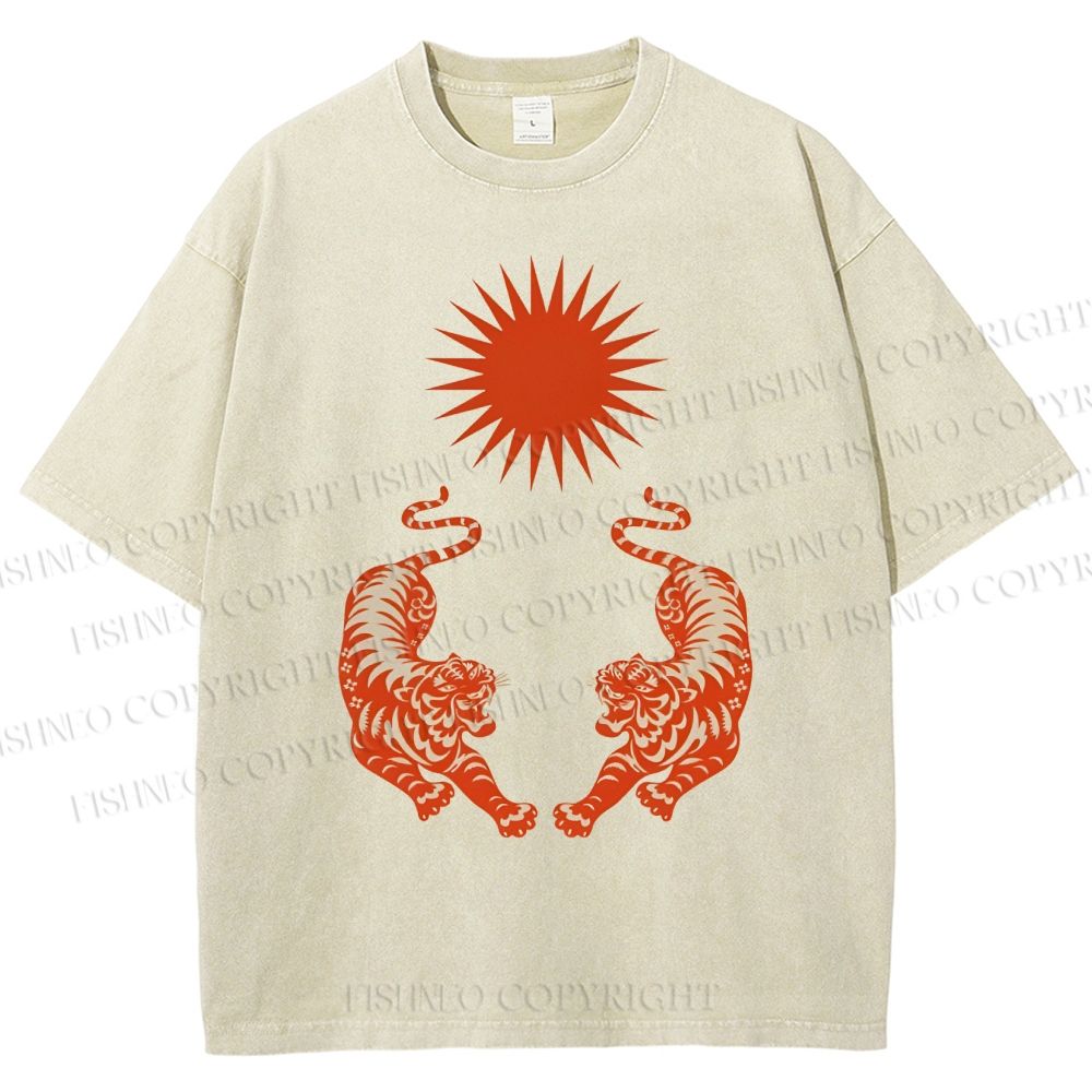 Unisex Japanese Style Vintage Tiger Printed Washed Tee