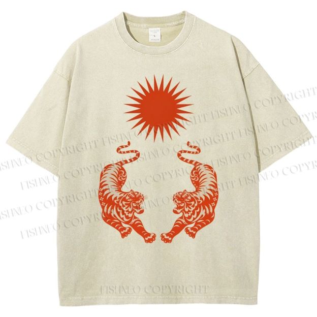 Unisex Japanese Style Vintage Tiger Printed Washed Tee