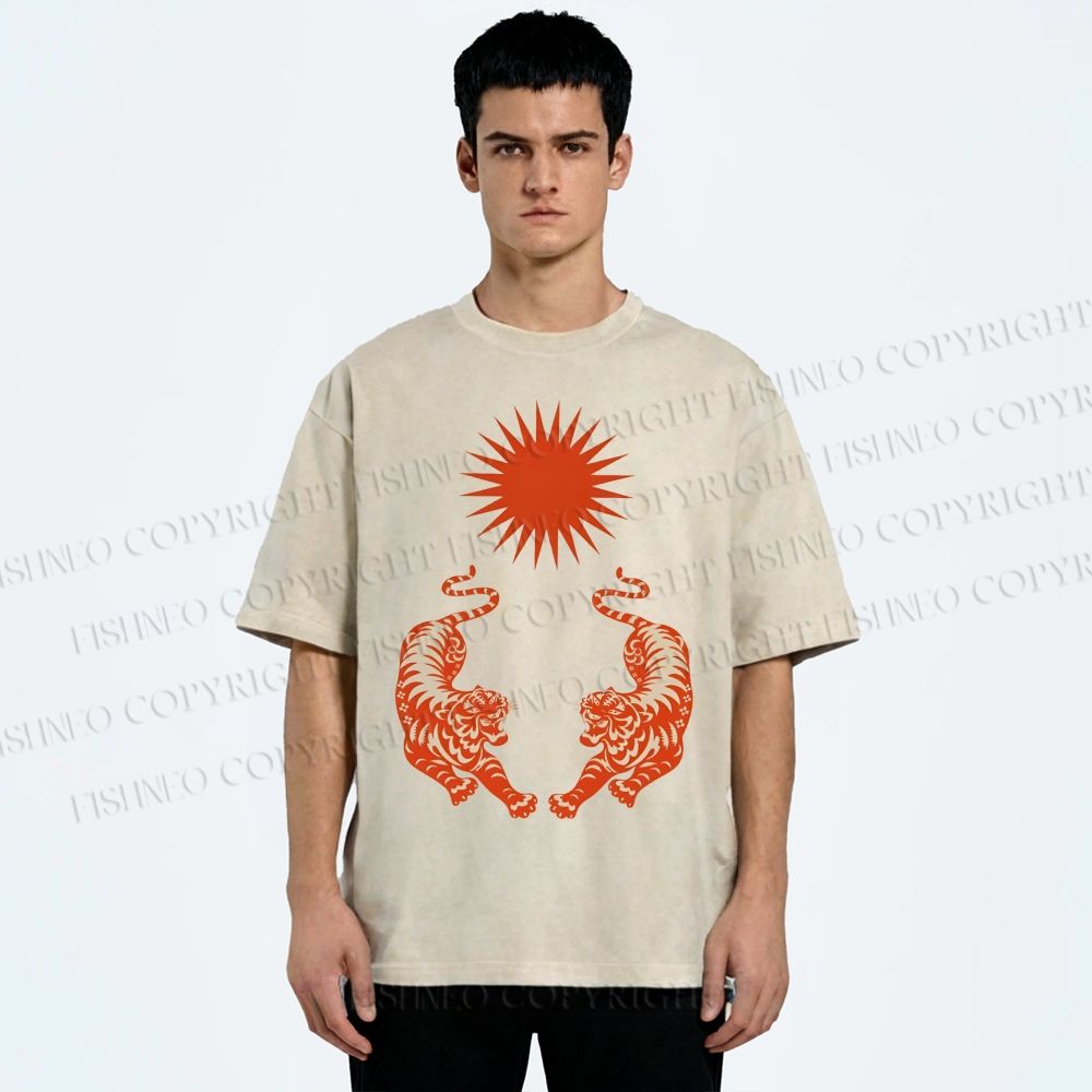 Unisex Japanese Style Vintage Tiger Printed Washed Tee