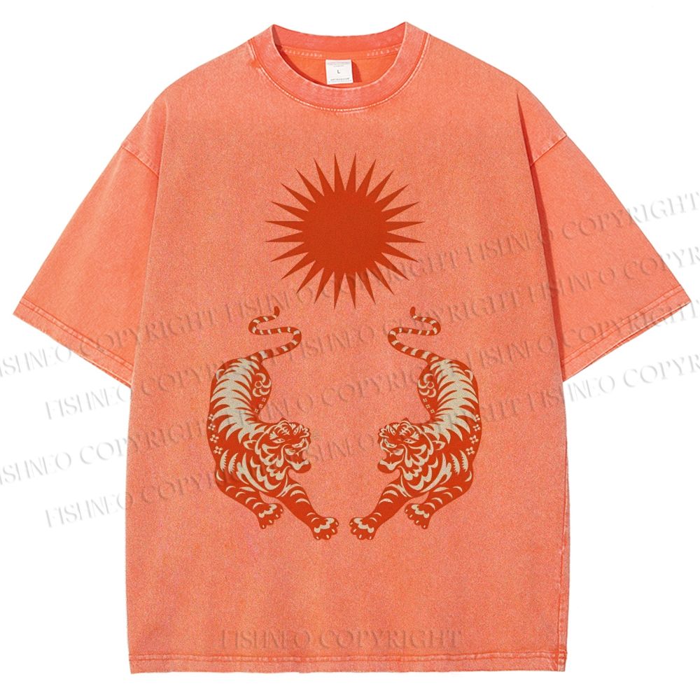 Unisex Japanese Style Vintage Tiger Printed Washed Tee