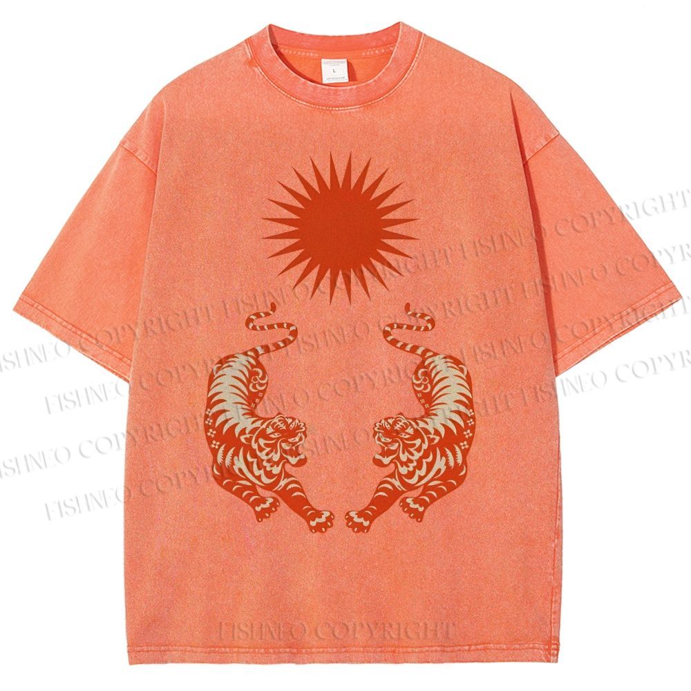 Unisex Japanese Style Vintage Tiger Printed Washed Tee