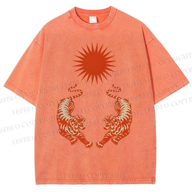 Unisex Japanese Style Vintage Tiger Printed Washed Tee