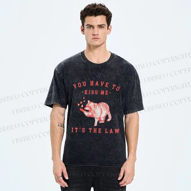Unisex Kiss Me It’s The Law Printed Washed Tee