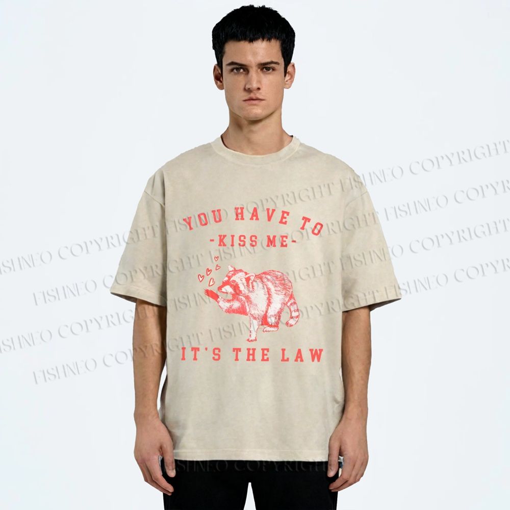 Unisex Kiss Me It’s The Law Printed Washed Tee