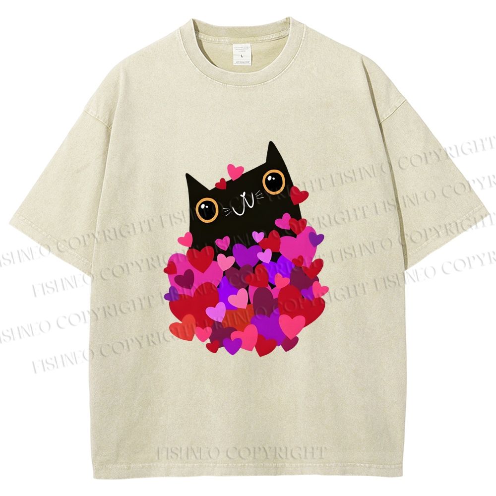 Unisex Black Cat With Hearts Printed Washed Tee