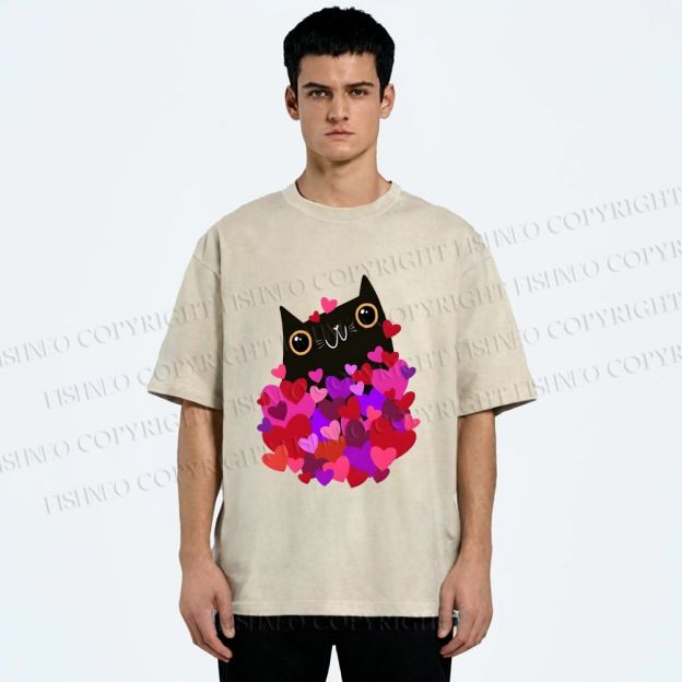 Unisex Black Cat With Hearts Printed Washed Tee