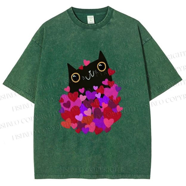 Unisex Black Cat With Hearts Printed Washed Tee