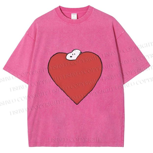 Unisex Snoopy in Big Heart Printed Washed Tee