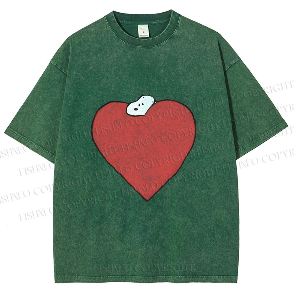 Unisex Snoopy in Big Heart Printed Washed Tee