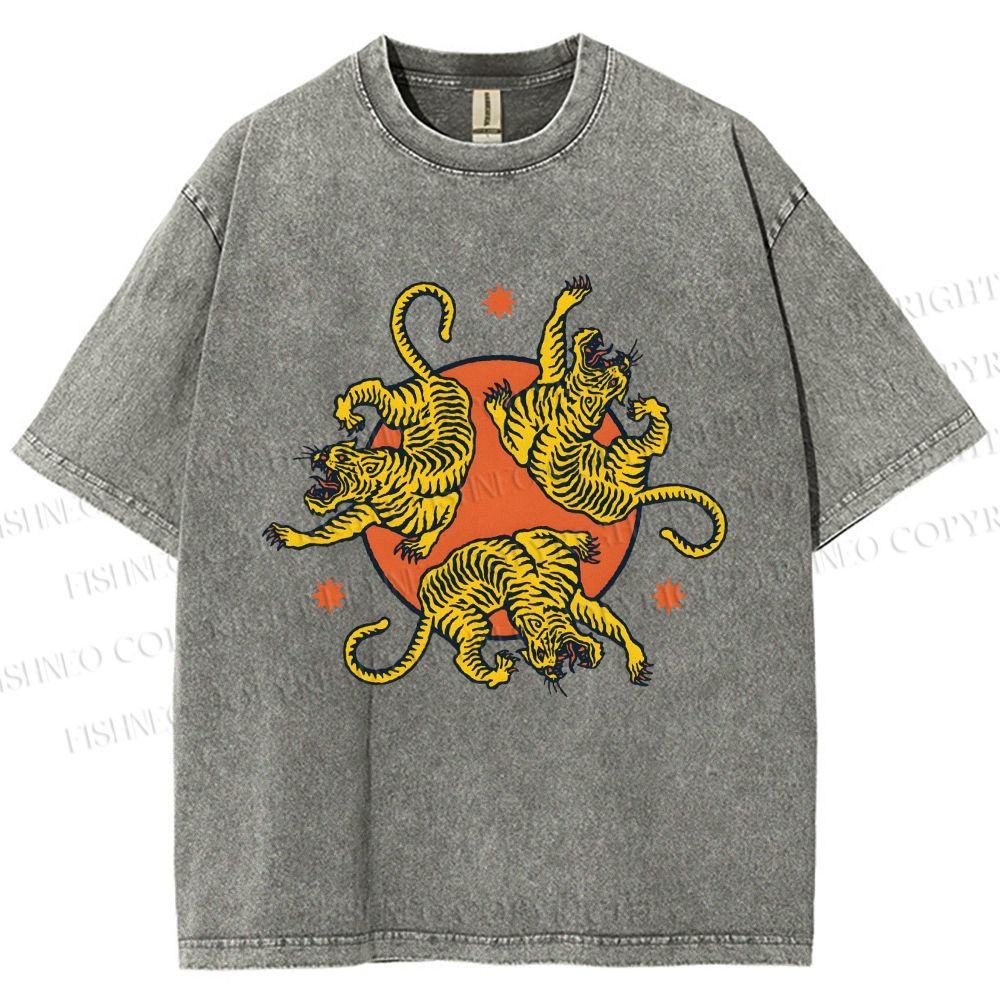 Unisex Yuko Shimizu Three Tigers Printed Washed Tee