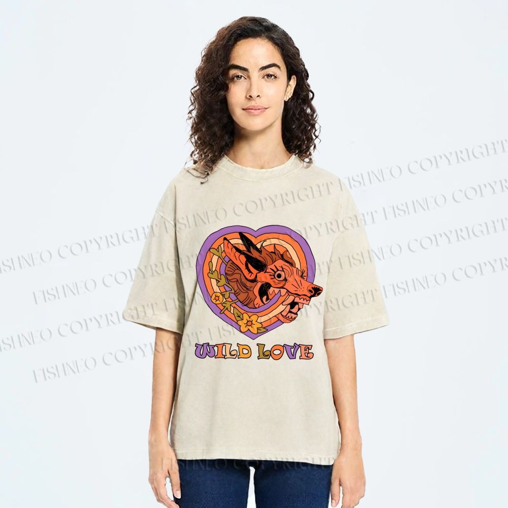 Unisex Wolf's Wild Love Printed Washed Tee