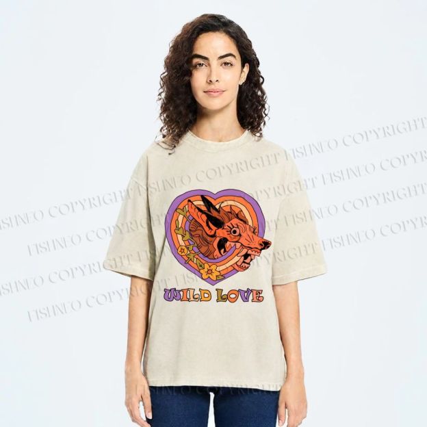 Unisex Wolf's Wild Love Printed Washed Tee