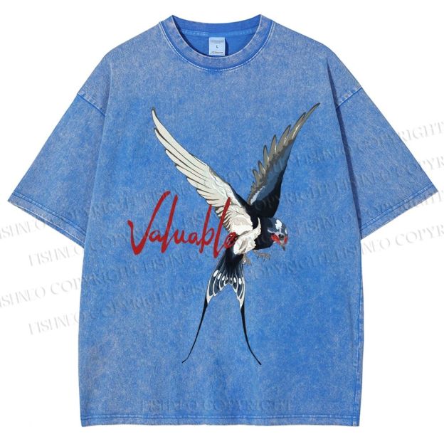 Unisex Flying Swallow Valuable Art Printed Washed Tee