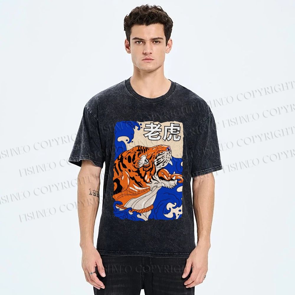 Unisex Vintage Tiger in Wave Printed Washed Tee