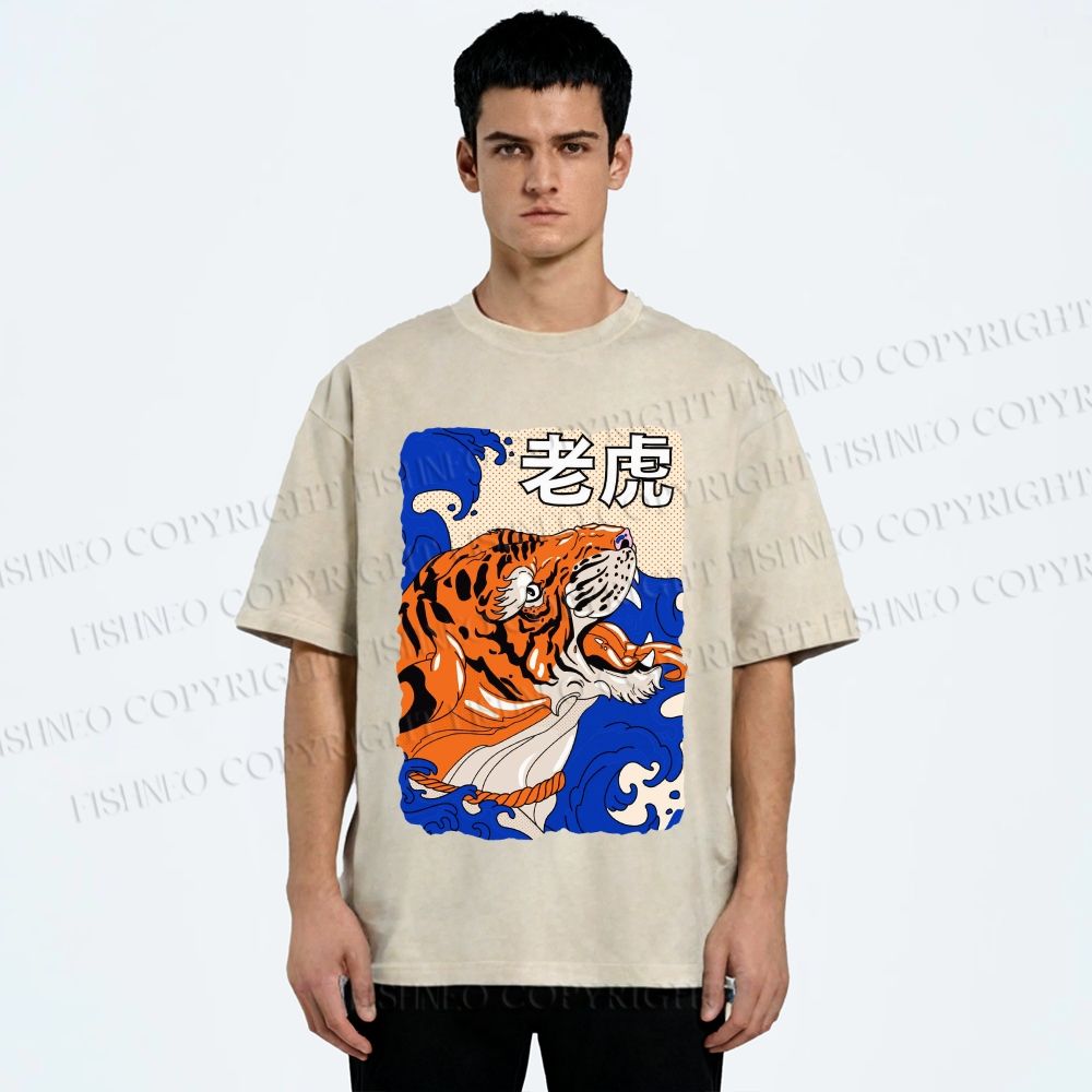 Unisex Vintage Tiger in Wave Printed Washed Tee