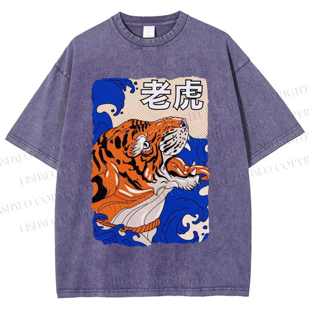 Unisex Vintage Tiger in Wave Printed Washed Tee