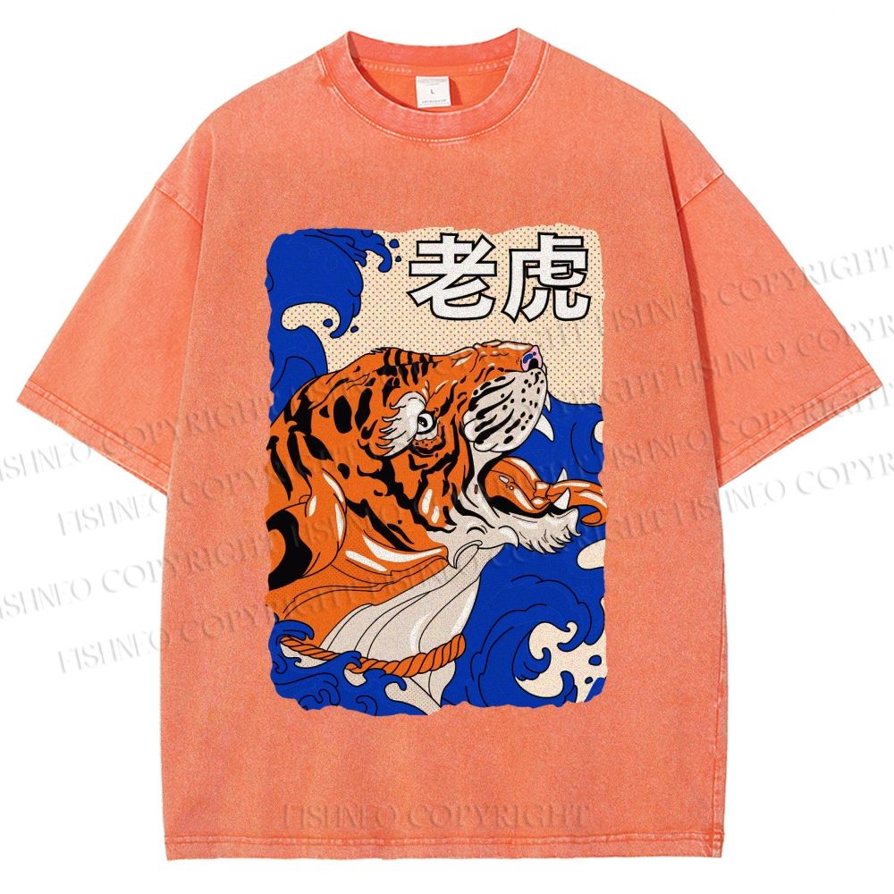 Unisex Vintage Tiger in Wave Printed Washed Tee