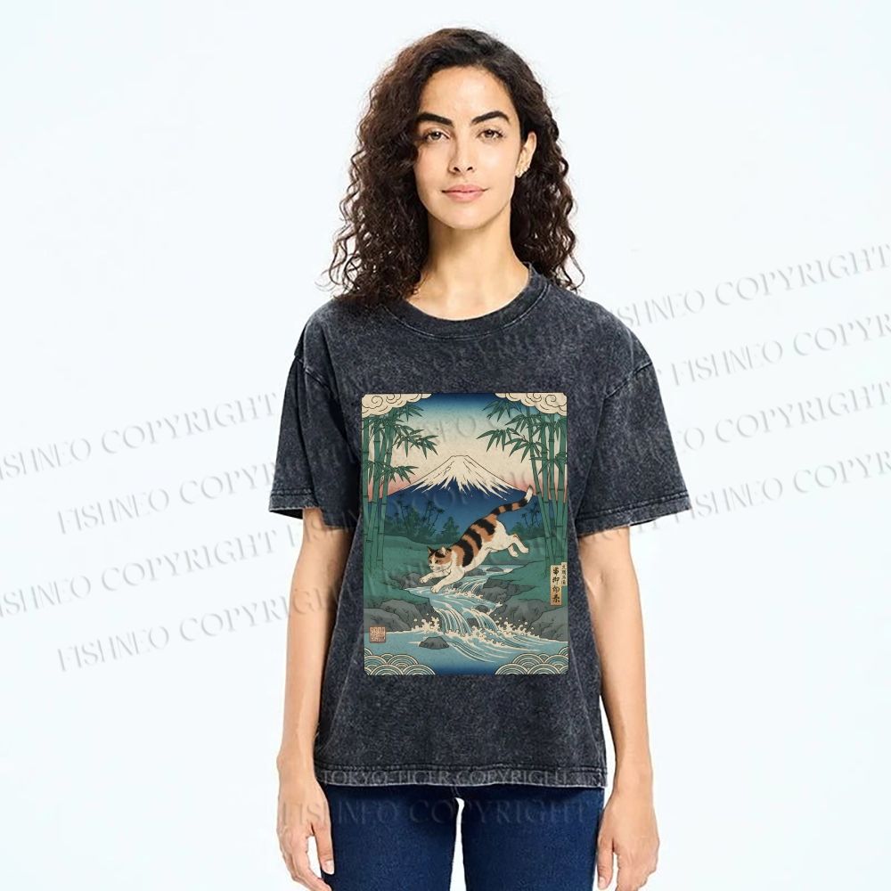 Unisex Vintage Japanese Mount Fuji Cat Printed Washed Tee