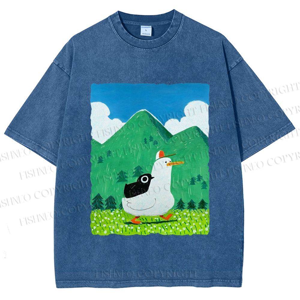 Unisex Chubby Goose With Crow Bird in Valley Printed Washed Tee
