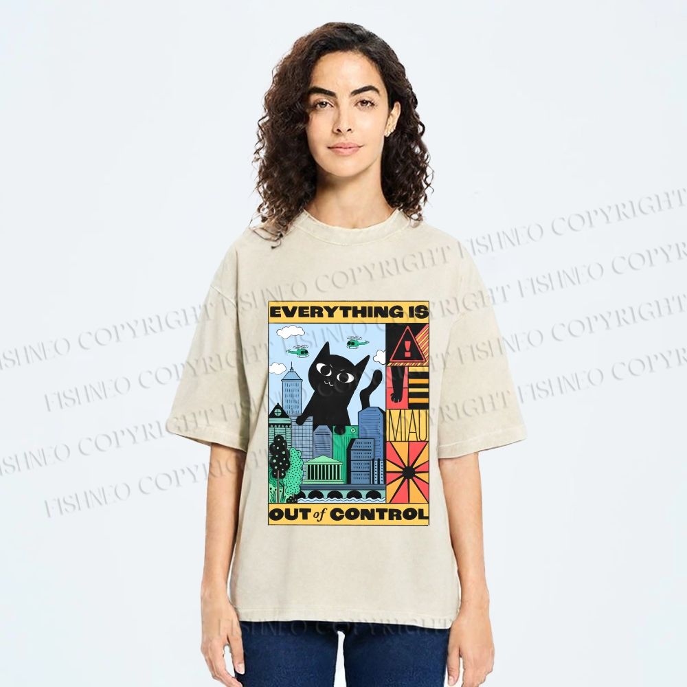 Unisex Giant Black Cat Everything is Out of Control Printed Washed Tee