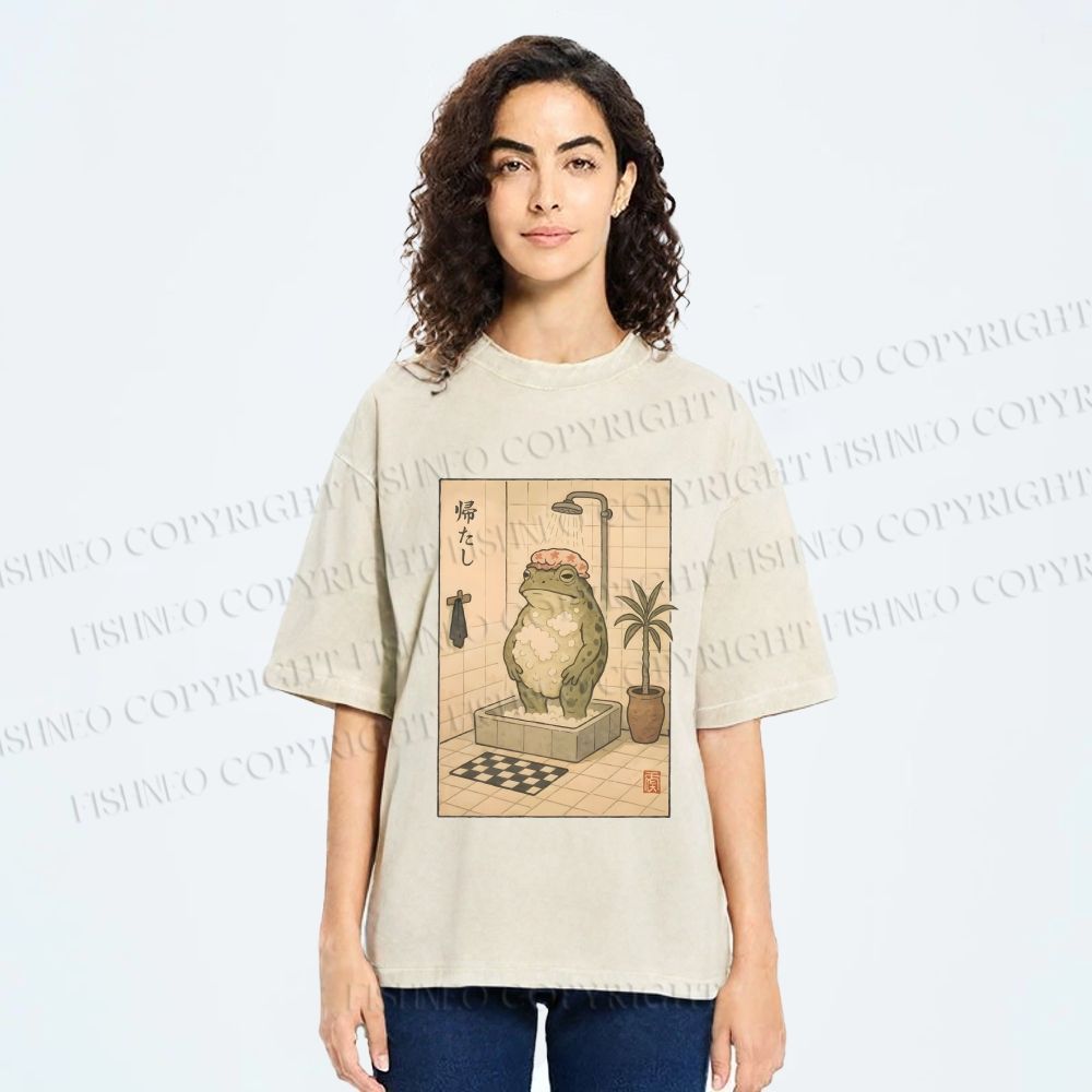 Unisex Frog In Shower With Bath Cap Printed Washed Tee
