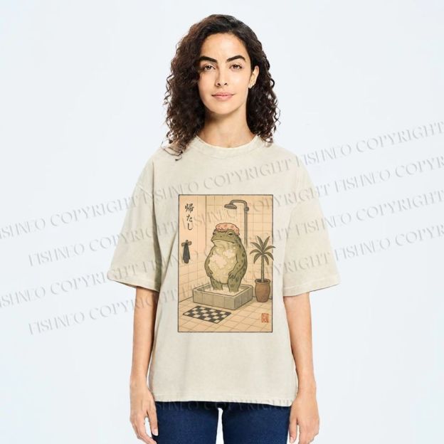 Unisex Frog In Shower With Bath Cap Printed Washed Tee