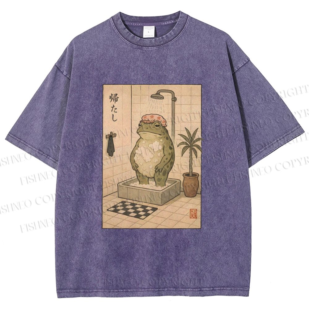 Unisex Frog In Shower With Bath Cap Printed Washed Tee