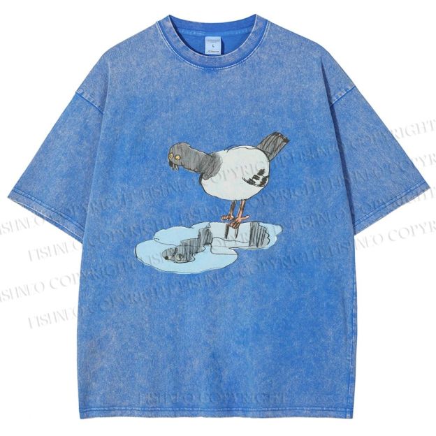 Unisex Funny Pigeon Look Himself in Water Printed Washed Tee