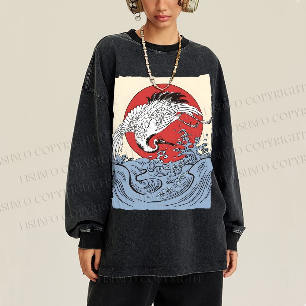 Unisex Vintage Crane in Wave Casual Washed Printed Long Sleeve T-shirt