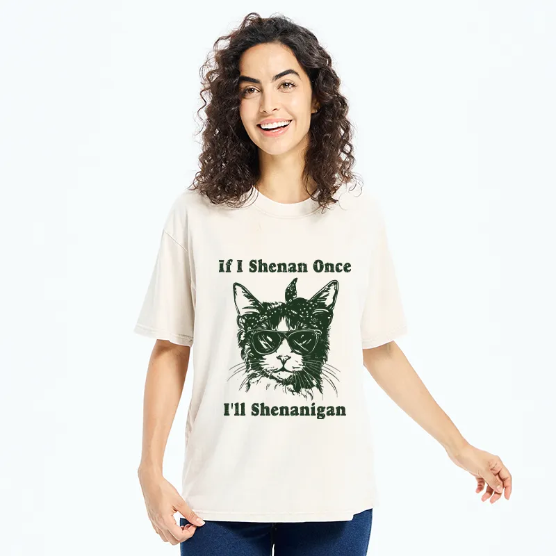 Unisex St. Patrick's Elegant Cat Washed T-Shirt