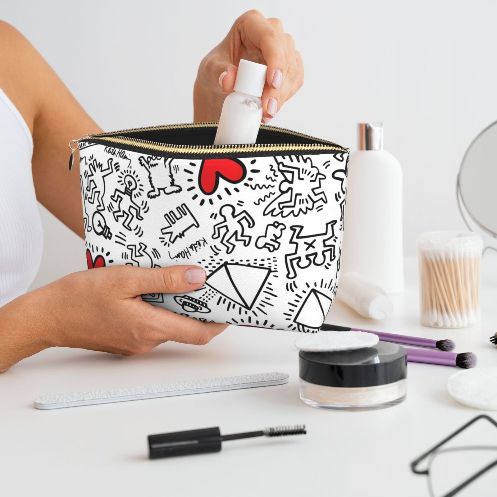 Heart Magnet Keith Haring Printed MakeUp Bag