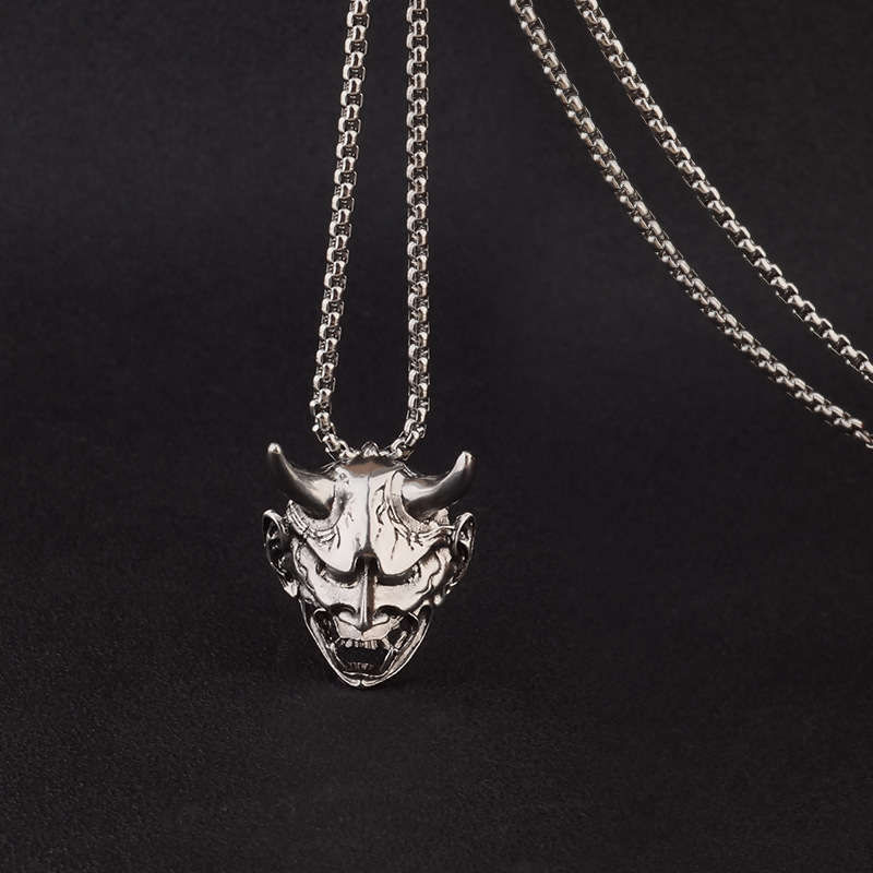 Japanese Domineering Necklace Pendant Hip-Hop Punk Ghost Skeleton Pendant Jewelry 