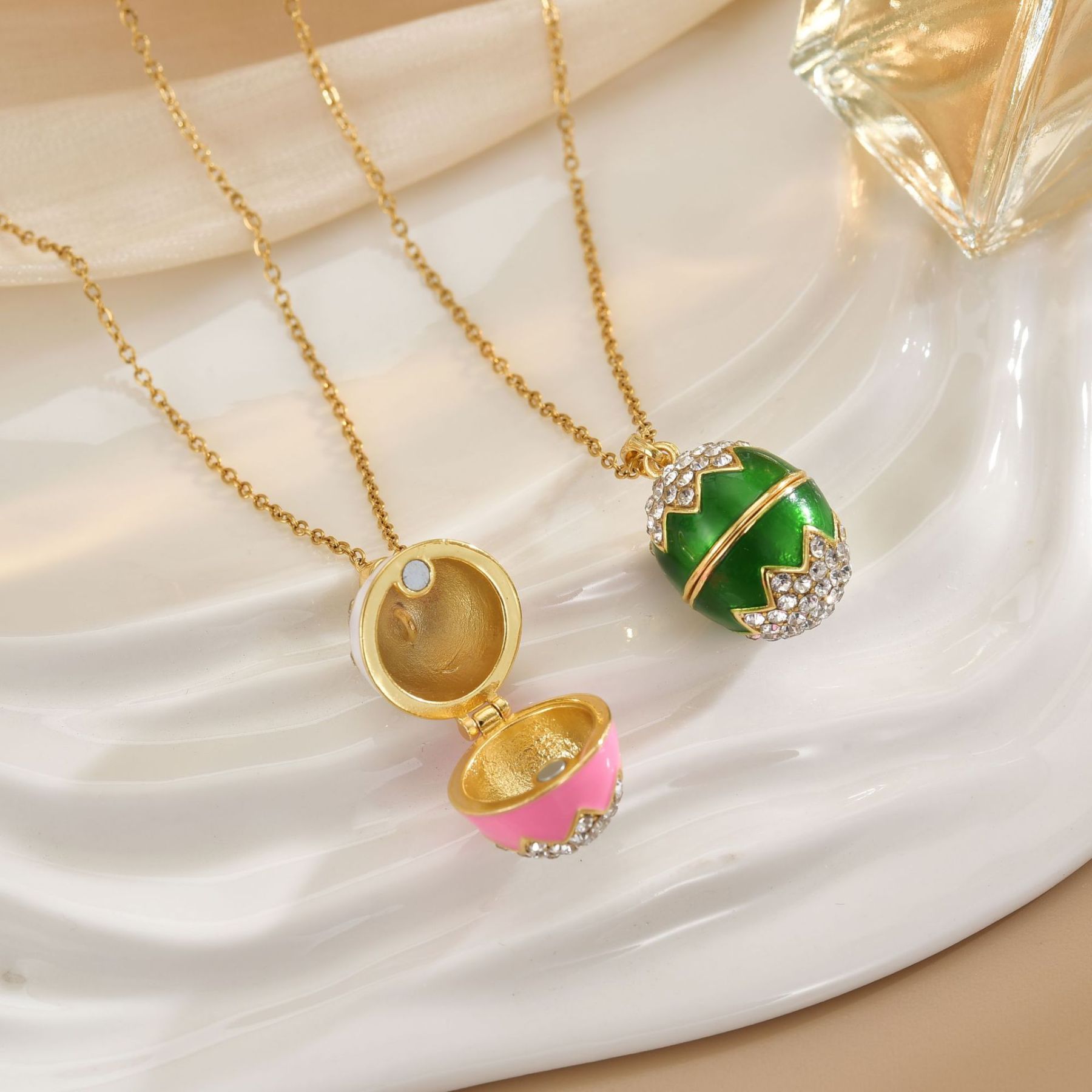Enamel Glaze Easter Egg Micro-Paved Zircon Openable Pendant Versatile Creative Diy Necklace Clavicle Chain For Women