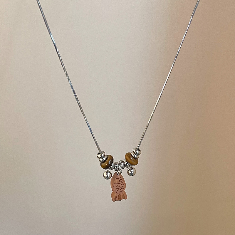 Cute Little Fish Wooden Retro Stitching Necklace