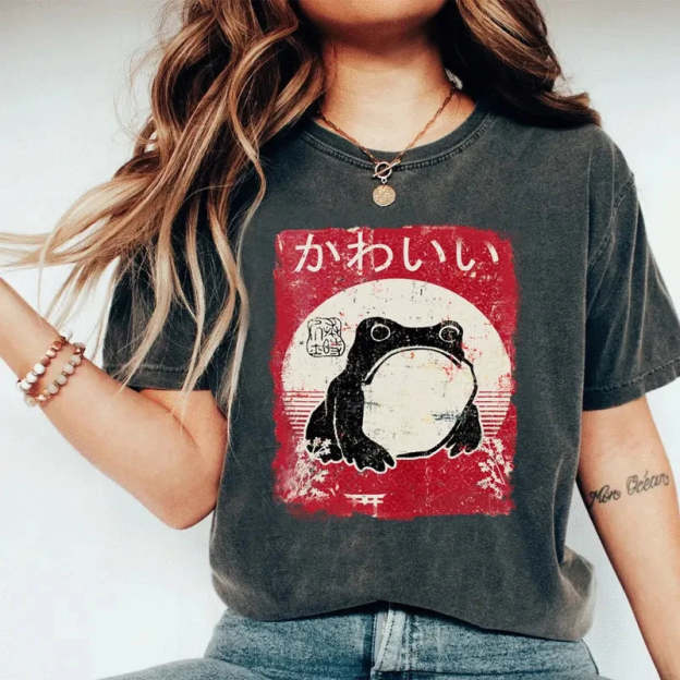 Woodblock Print Grumpy Frog Washed T-Shirt