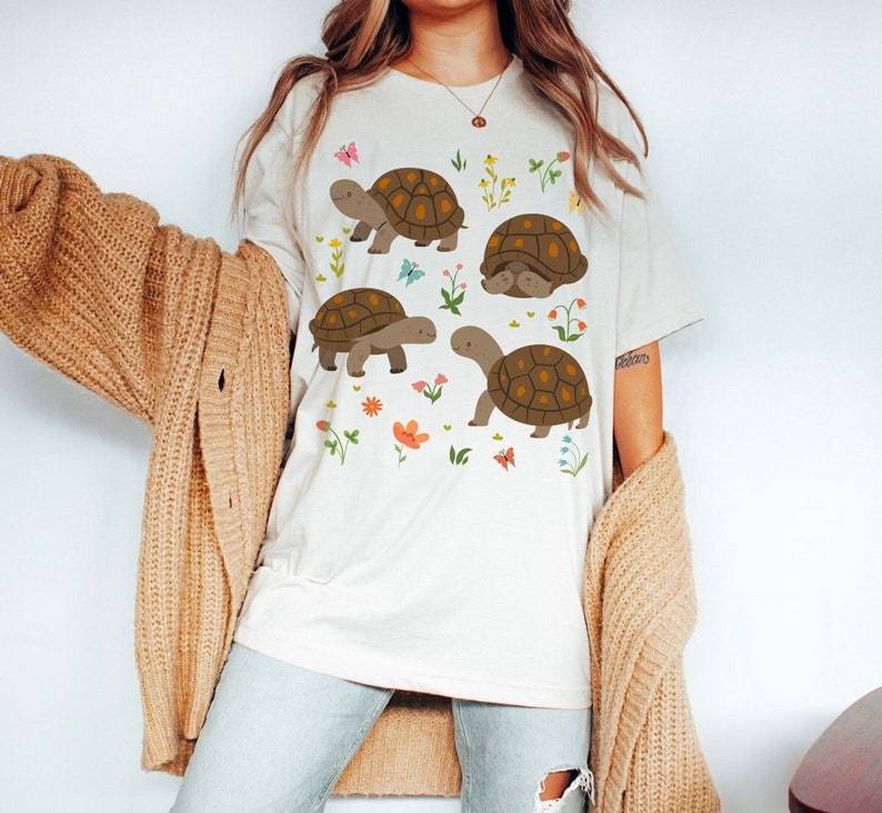 Kawaii Turtle Tee – Cottagecore Style, Turtle Lover Gift & Nature/Anim