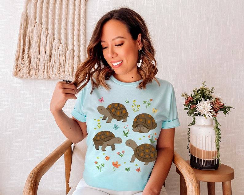 Kawaii Turtle Tee – Cottagecore Style, Turtle Lover Gift & Nature/Animal Lover Tee