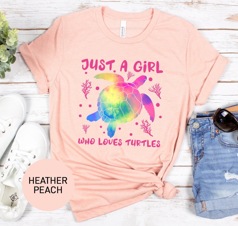 Women’s Sea Turtle Tee – Mother’s Day Gift & Turtle Lover Present