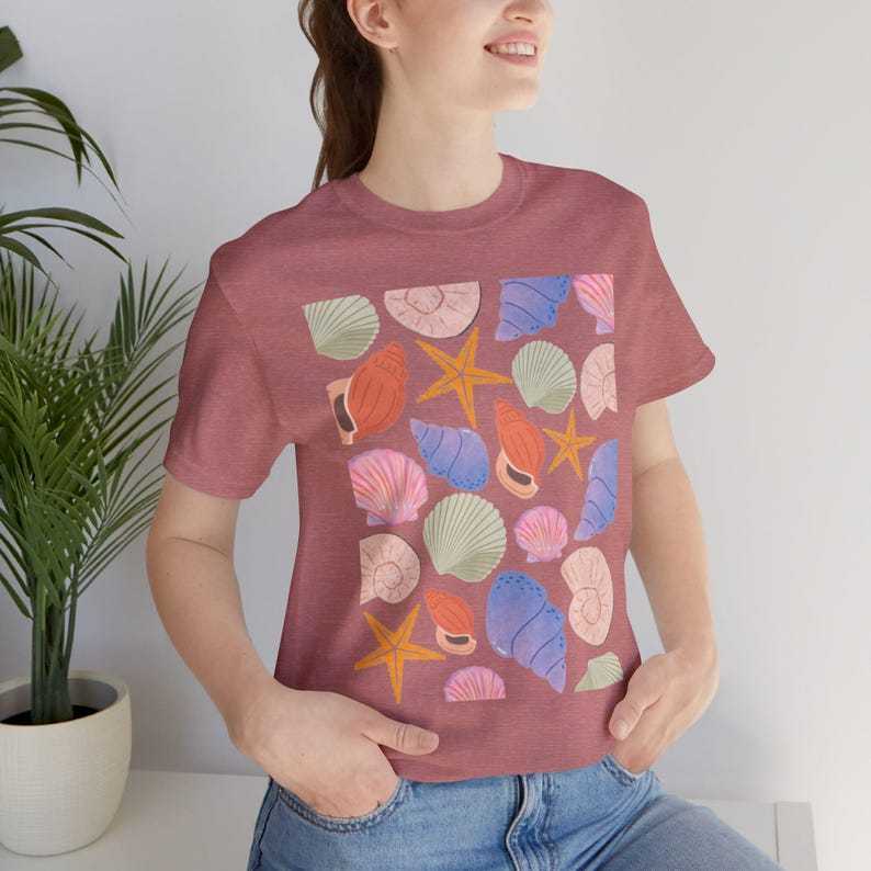 Women’s Shell Short-Sleeve Summer Tee – For Shell Lovers