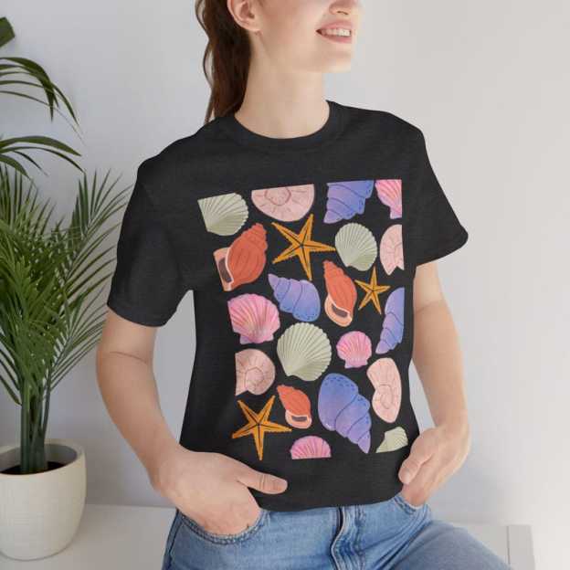 Women’s Shell Short-Sleeve Summer Tee – For Shell Lovers