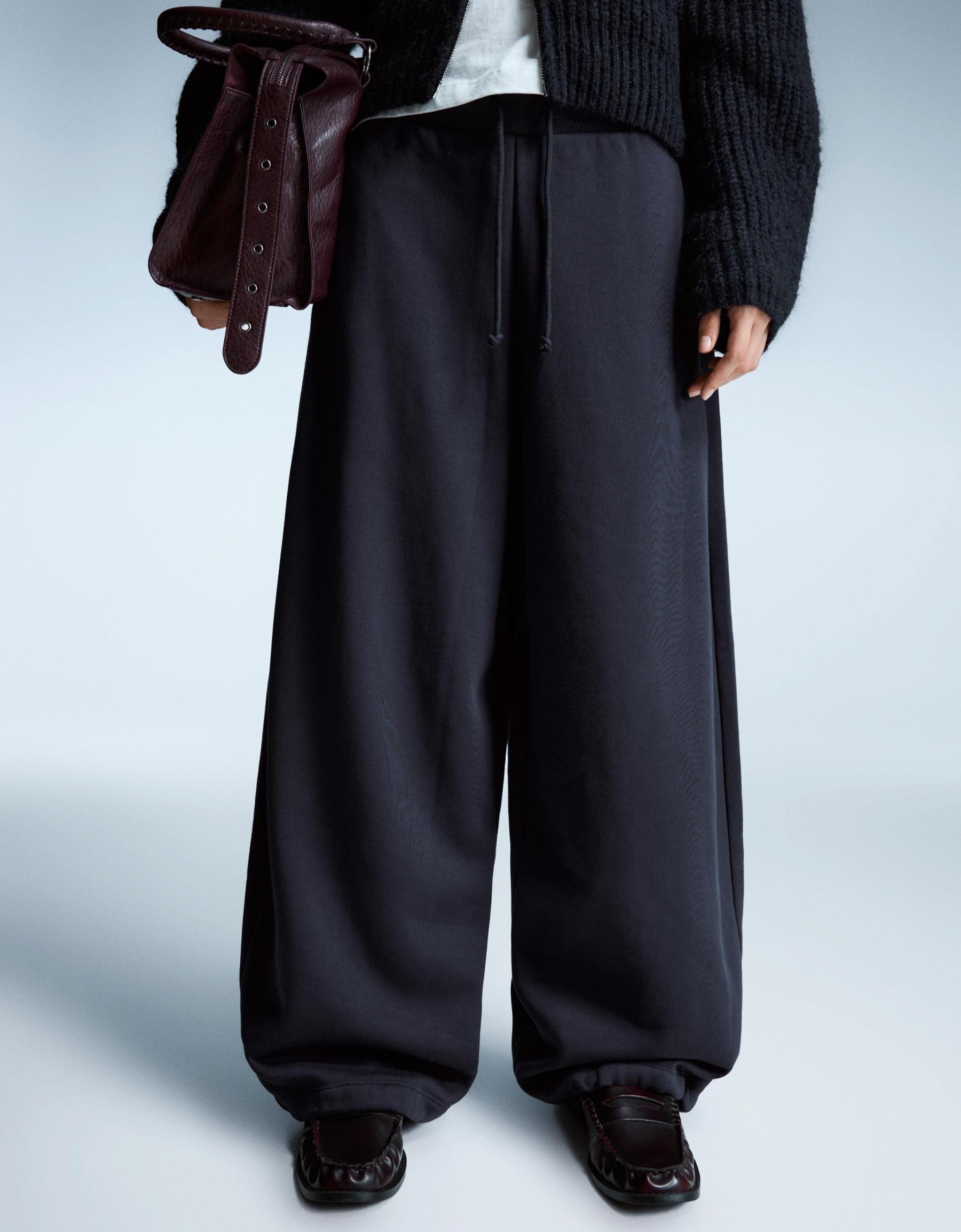 Plush barrel trousers with stoppers
