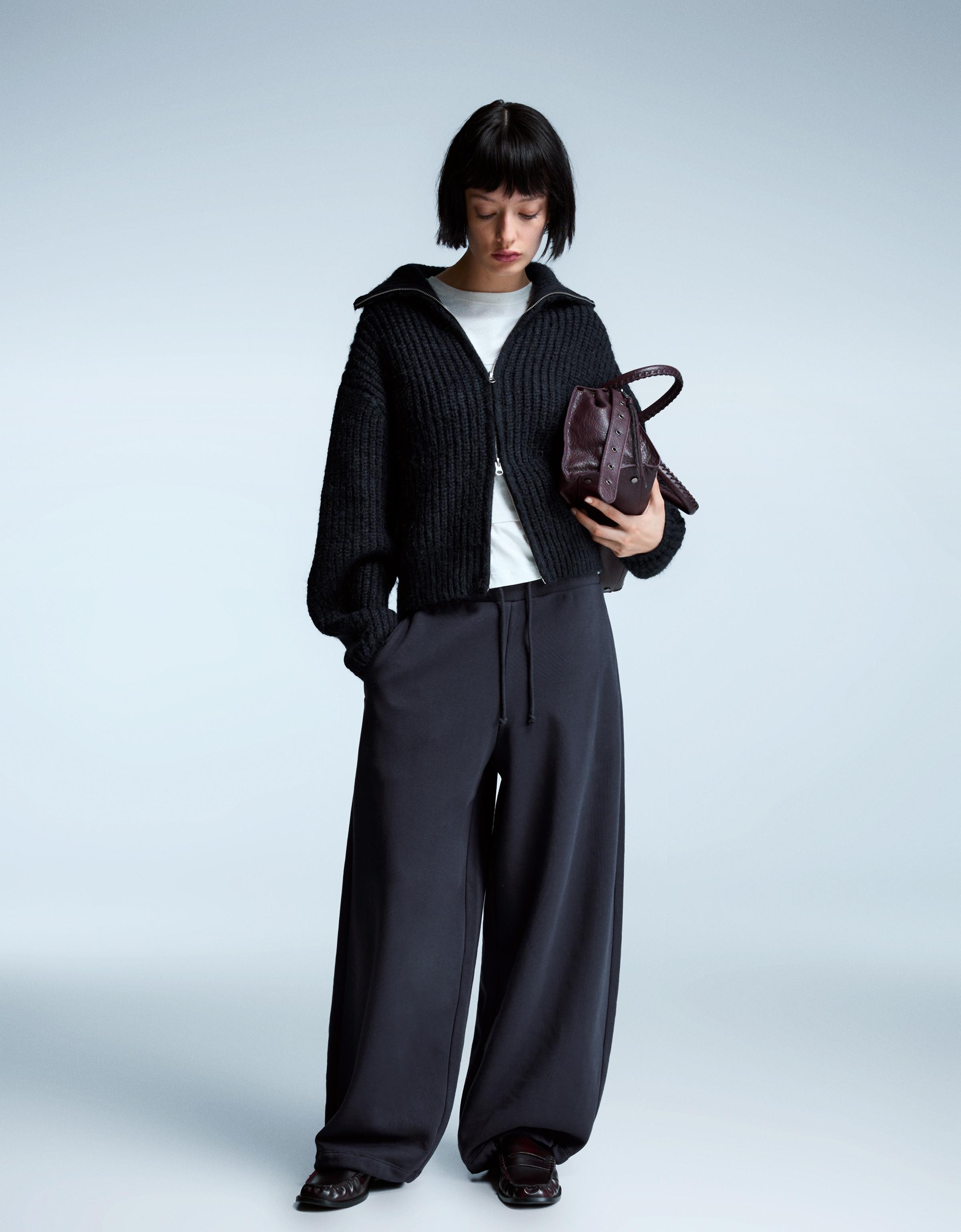 Plush barrel trousers with stoppers