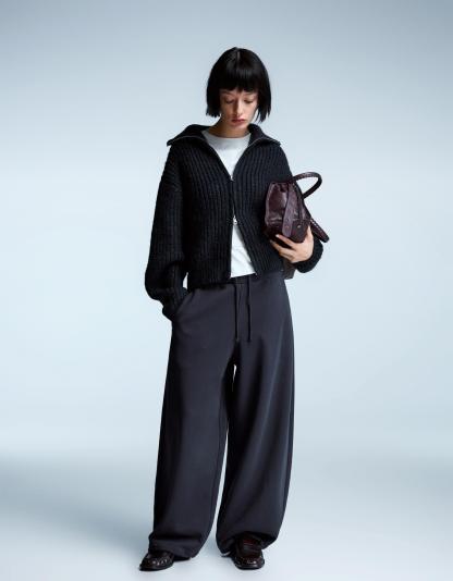 Plush barrel trousers with stoppers