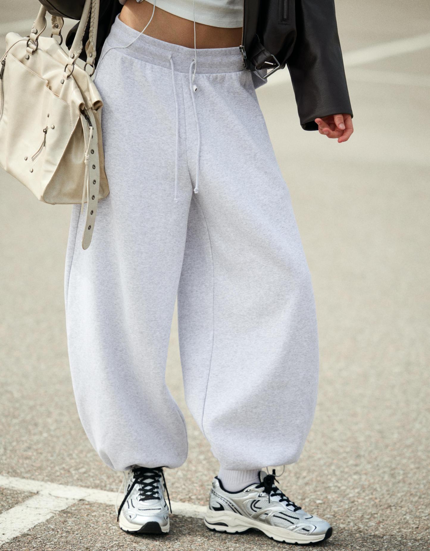 Plush barrel trousers with stoppers
