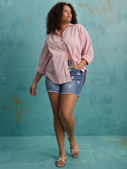 Lyla Daisy Denim Shorts