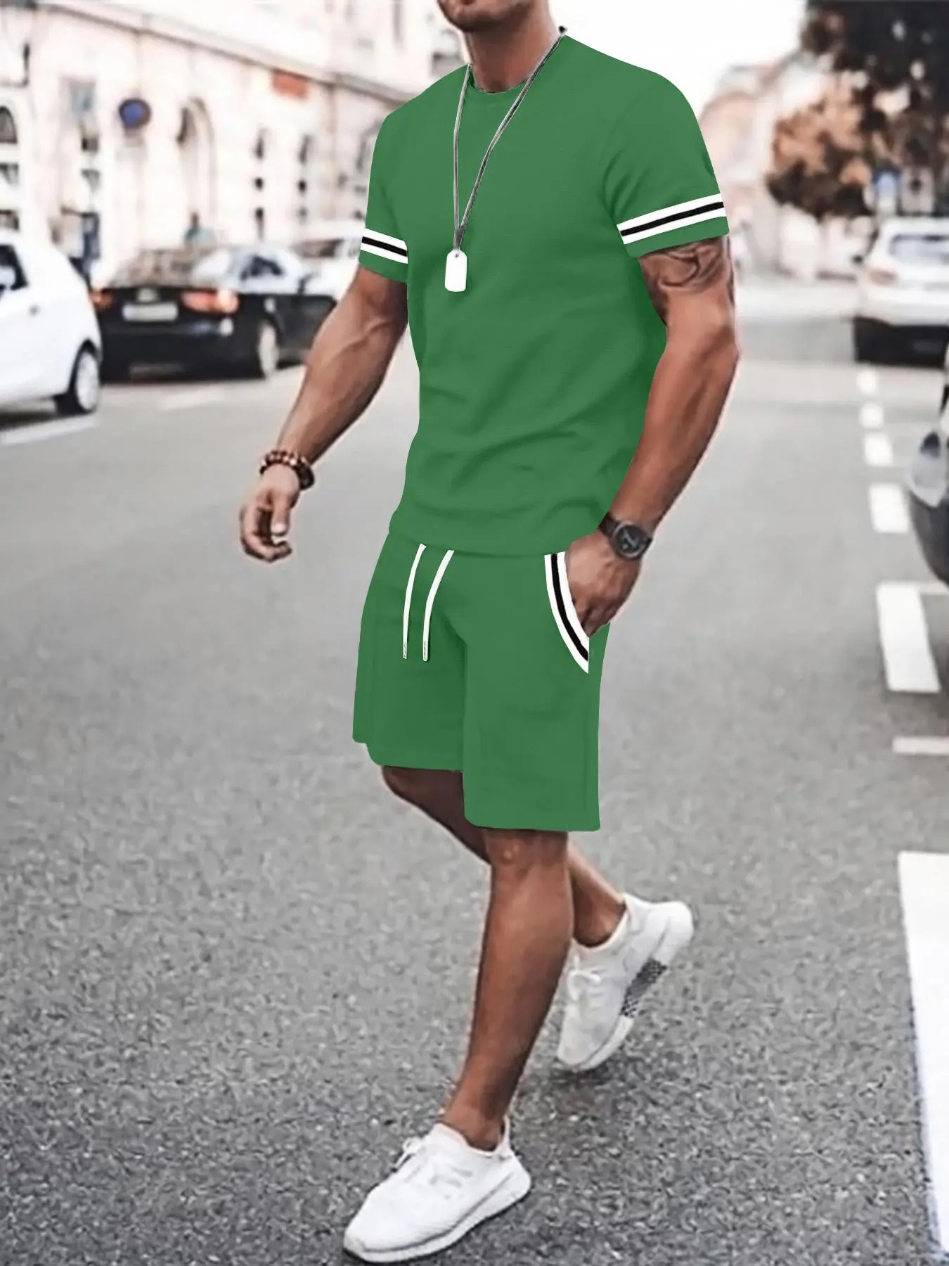 Men's Contrast Binding Tee & Drawstring Waist Shorts Set Two-Piece Set 