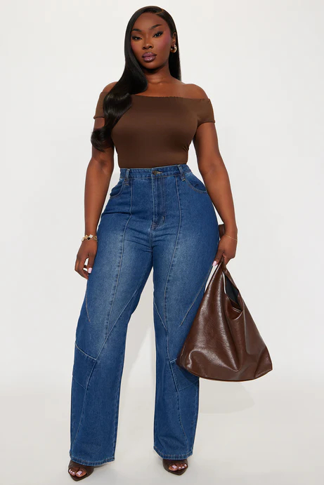 Perfectly Aligned Straight Leg Jeans - Dark Wash