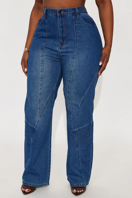 Perfectly Aligned Straight Leg Jeans - Dark Wash